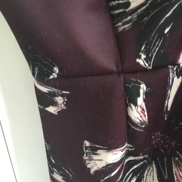 Past knee deep purple with black and cream designUk size 18 - Picture 5 of 5